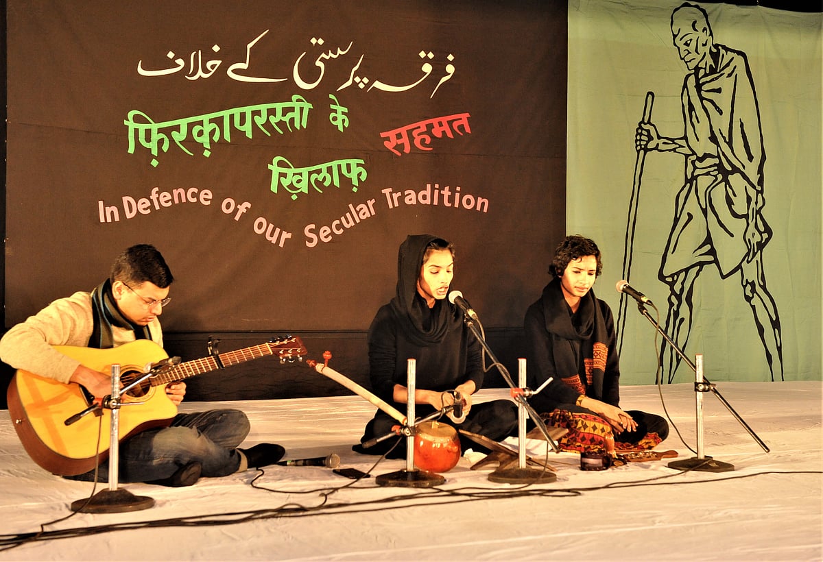 With poems and songs, activists in Delhi lend support to anti-CAA protests 
