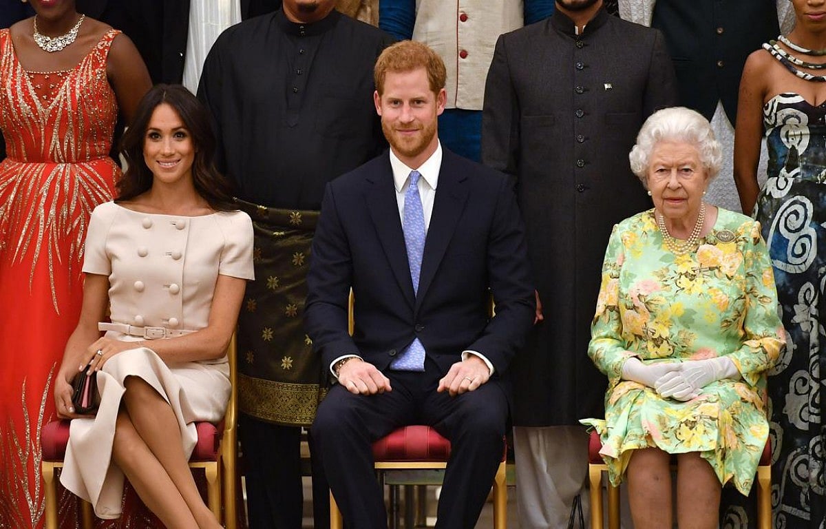 Queen  calls emergency meeting over Harry-Meghan crisis