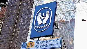 LIC divestment for ‘Moneyback’?, panic prevails