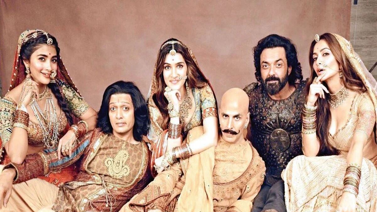 A still from Housefull 4