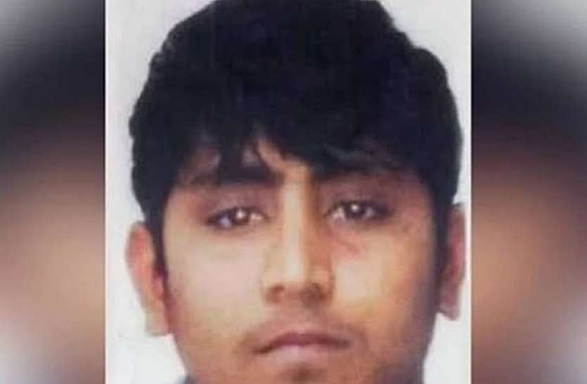 Nirbhaya case: Death row convict Pawan Gupta files curative plea in SC