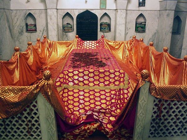 Bibi Fatima’s dargah at Kaka Nagar, Delhi