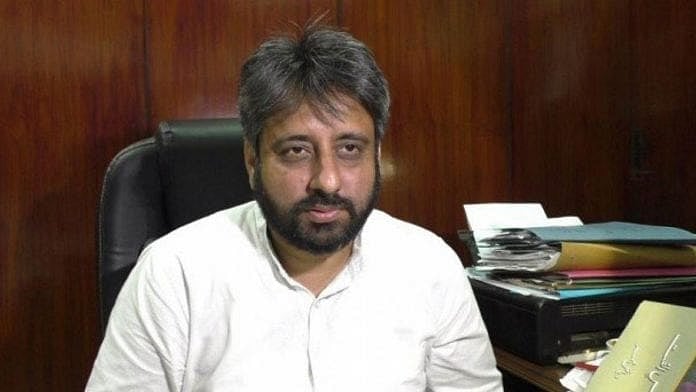 Uttar Pradesh: Cops thrash AAP MLA Amanatullah Khan’s relatives for celebrating his victory in Delhi elections