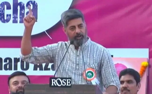 WATCH: For Modi govt, buses matter, human lives don’t, says Sushant Singh