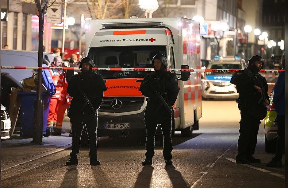 8 killed in two shootings in German city of Hanau