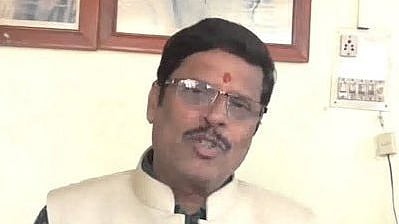 Remember what happened in Gujarat, says BJP MLC Girish Vyas over Pathan’s ‘15 crore’ remark