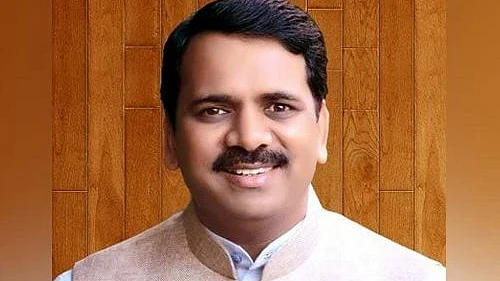 Former BJP MLA and Fadnavis aide booked for rape in Thane