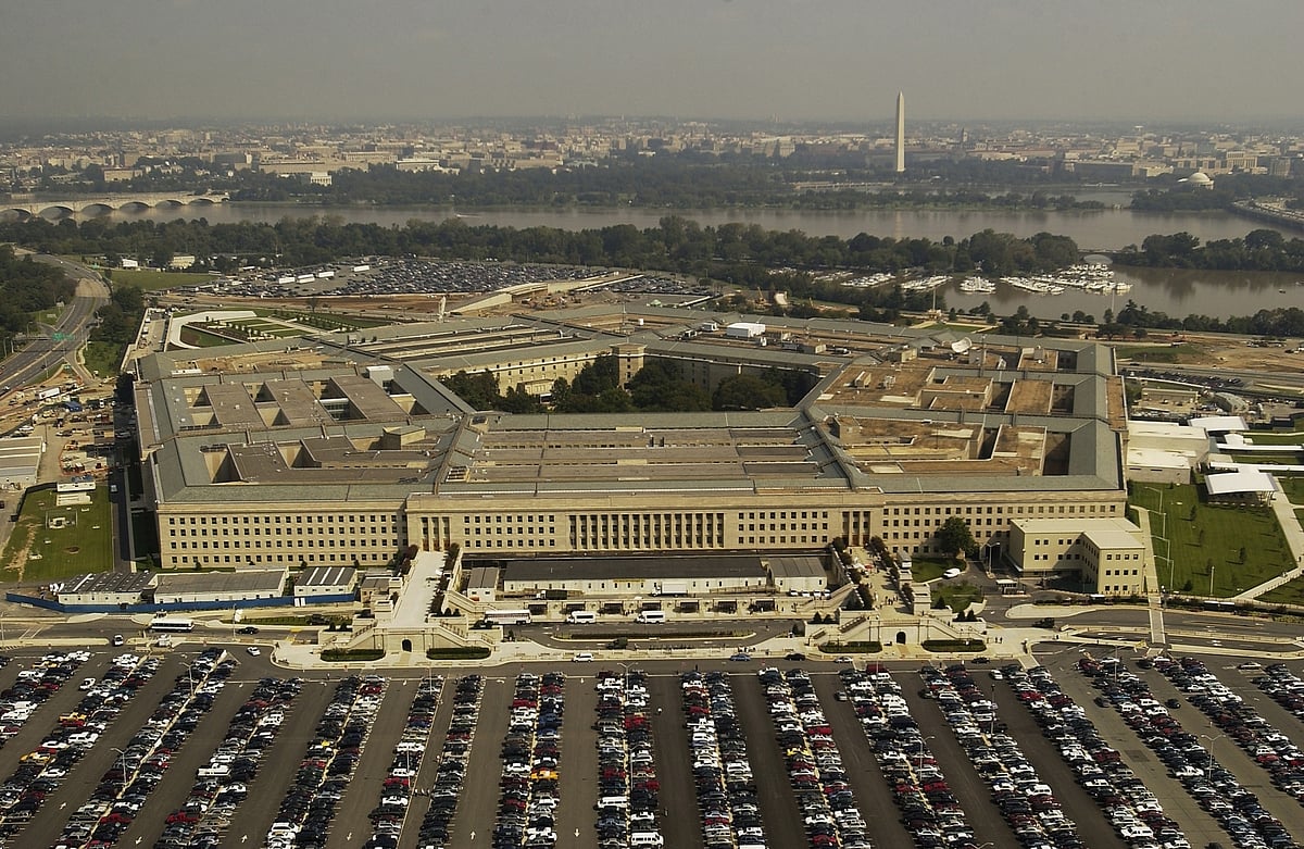 Microsoft temporarily blocked from beginning Pentagon project