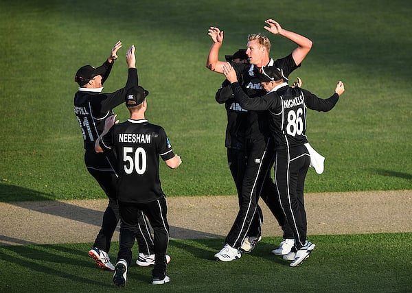  New Zealand beat India by 22 runs in second ODI to seal series 2-0 