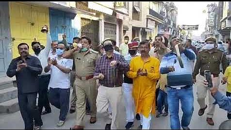 Janata Curfew’s labours lost ? Watch videos to see people defying the message
