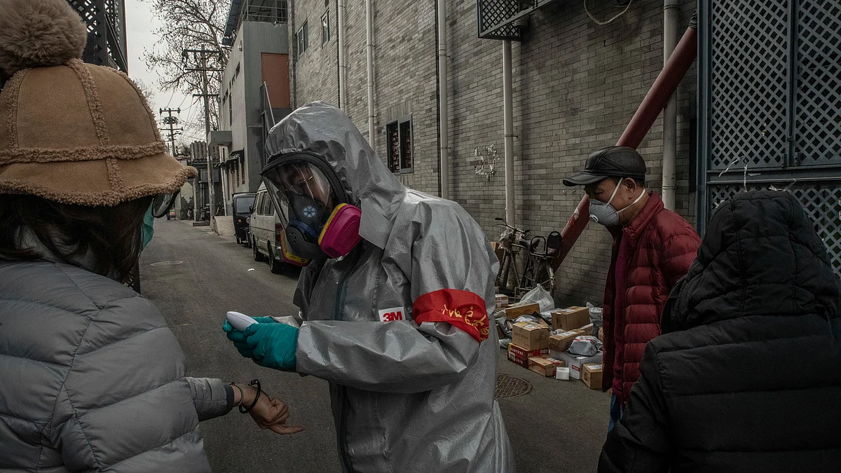 China reports no new domestic coronavirus cases for first time