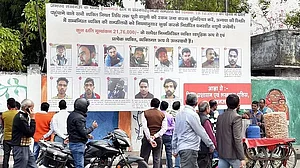 ‘Name and shame’ hoardings ‘unjust’, High Court orders immediate removal