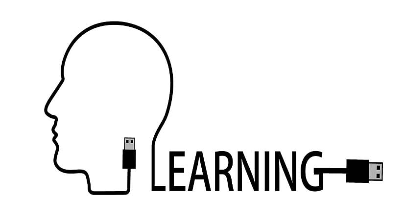 Traditional reading gives way to MOOCs, e-learning  