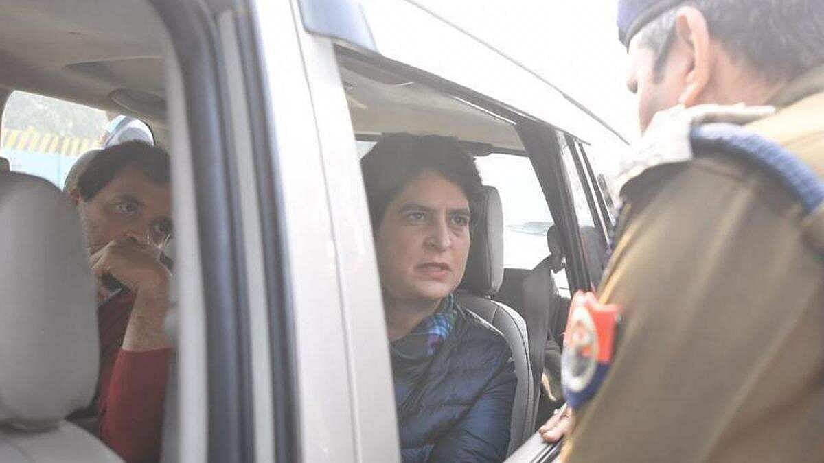 Rahul, Priyanka Gandhi stopped by UP police from entering Meerut 