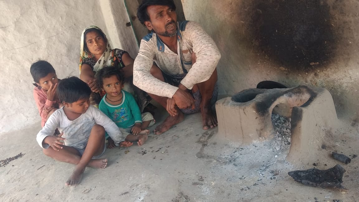 Villagers in Rajaram Ka Purvawho have run out of foodgrains 