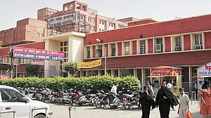 LNJP Hospital, a dedicated COVID-19 facility, ill-equipped to handle case load