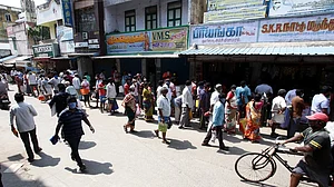 DDMA orders closure of Laxmi Nagar markets till July 5 for not following Covid protocol