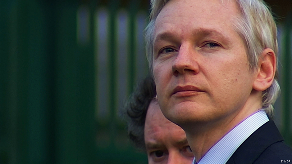 Mexican President offers Assange political asylum