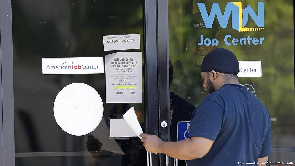 Coronavirus latest: US unemployment figures soar