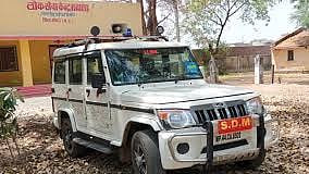 Vehicle used by the Neemuch SDM to travel with his family during lockdown (Photo courtesy: social media)