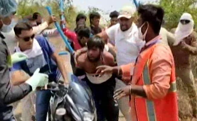 Sanitation worker in Madhya Pradesh assaulted, his clothes torn