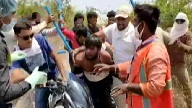 Sanitation worker in Madhya Pradesh assaulted, his clothes torn