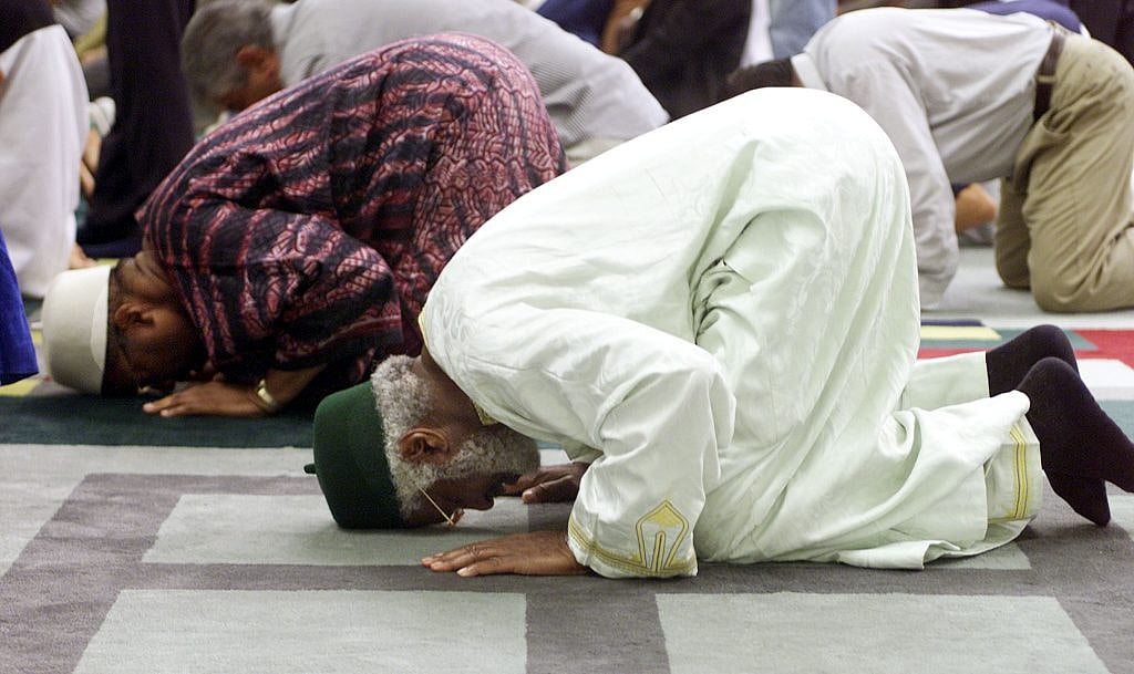 Muslim body urges not to hold iftars, pray for corona warriors