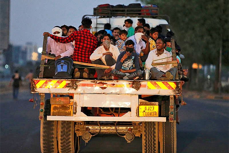 About 300 economists propose Rs 3.6 lakh crore cash transfer scheme to mitigate corona lockdown woes