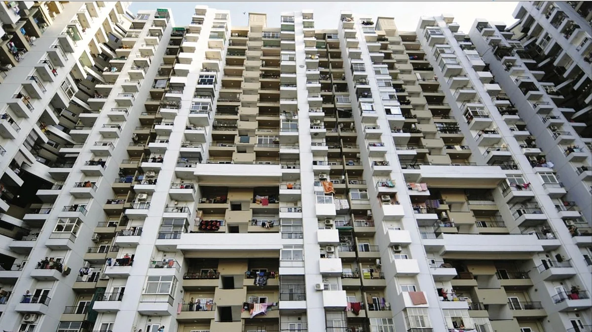 Lockdown diary by Mrinal Pande: Refugees with a balcony and a roof