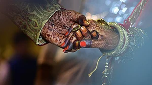 Unique! UP police station turns marriage venue during COVID-19 lockdown