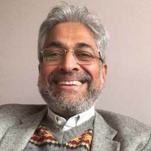 About 3,500 jurists, artistes slam FIR against Siddharth Varadarajan, call it attack on media freedom