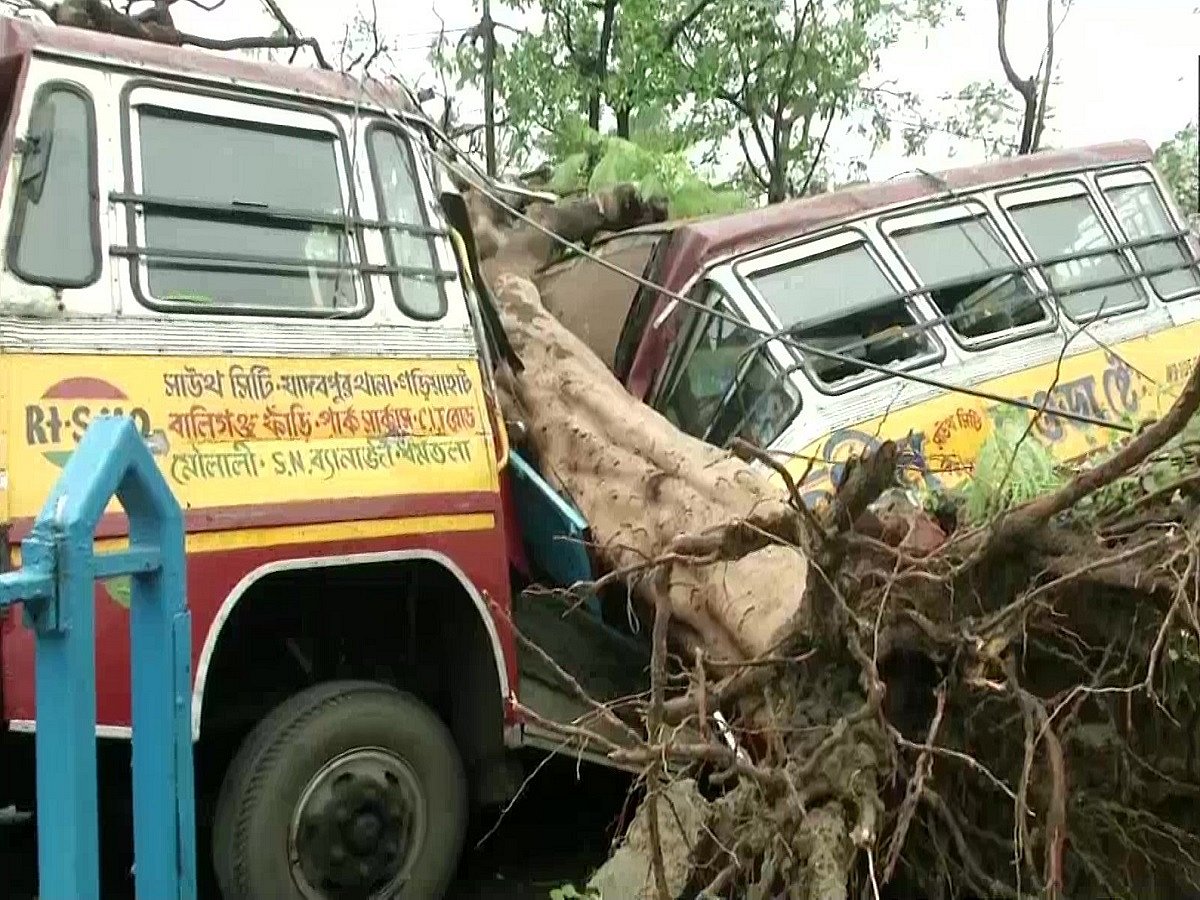 Savage cyclone Amphan weakens, centres over Bangladesh