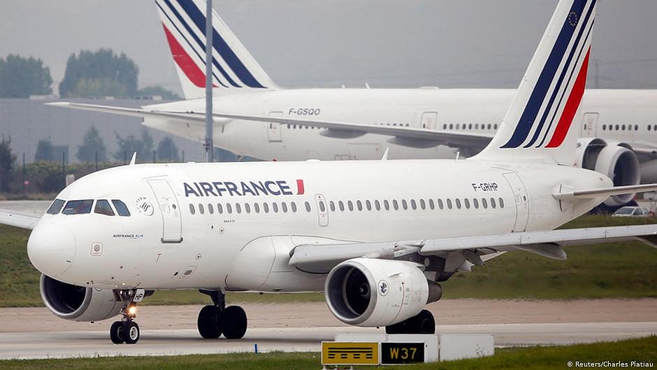Airlines suspend Middle East flights as security tensions disrupt global aviation