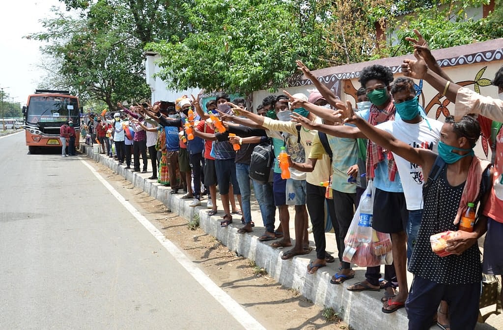 Migrant workers’ children thank ‘Hemant Soren Uncle’ after being flown back by Jharkhand Govt 