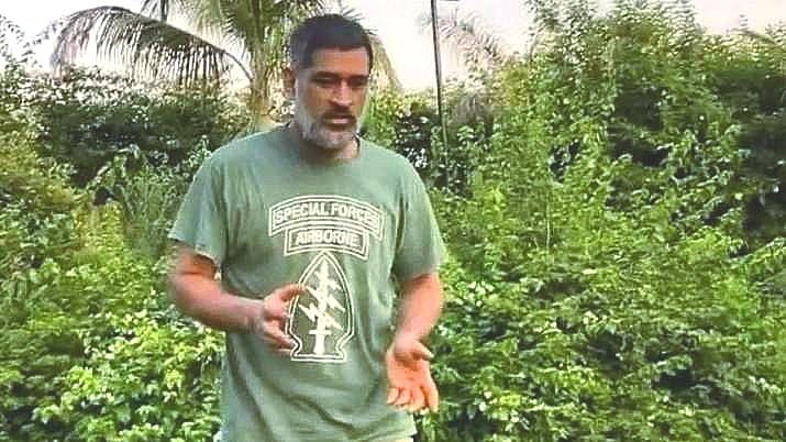 Dhoni fans start movement, want him to Break The Beard