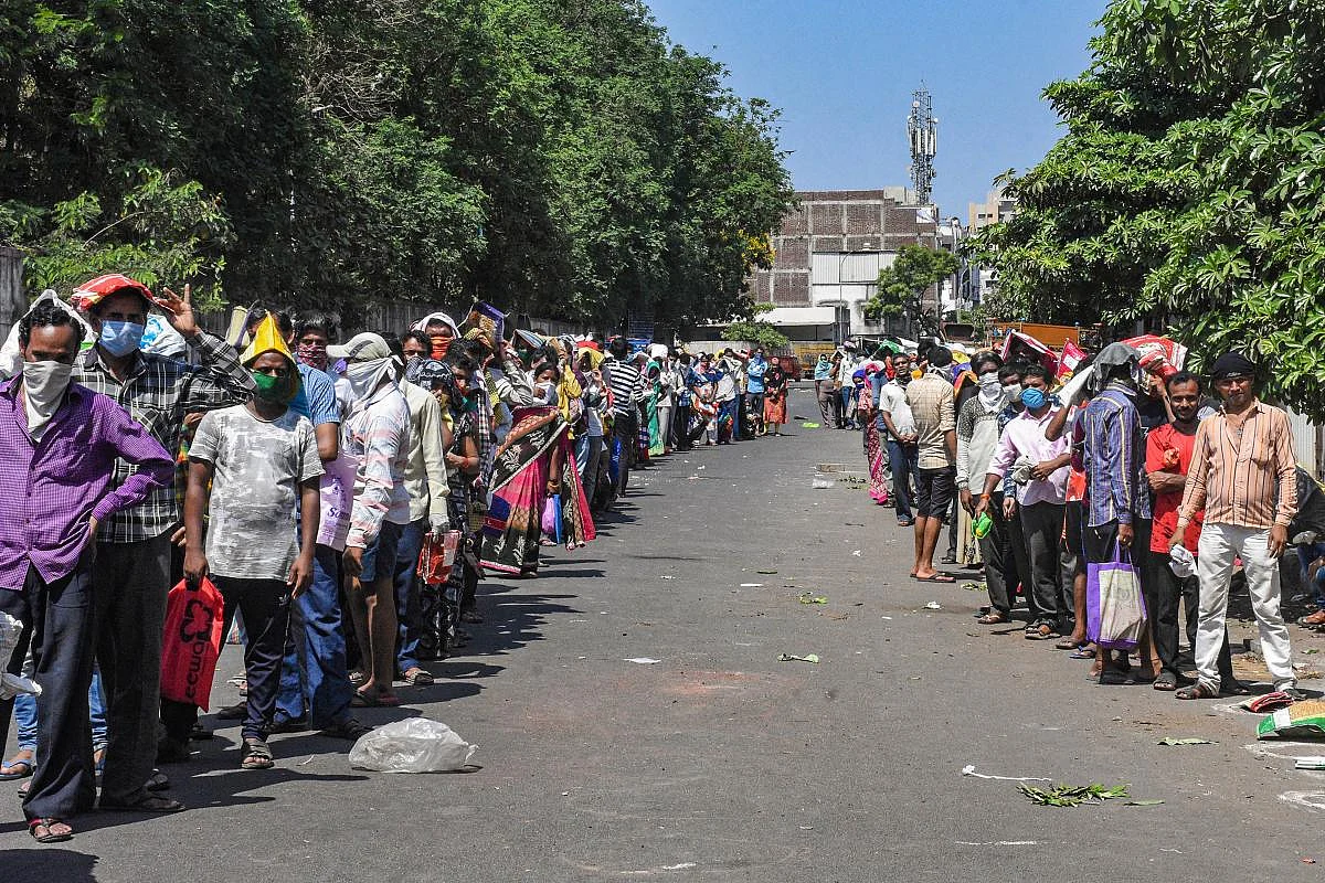 Labourers or hostages? Yogi Government’s bizarre response to the crisis faced by migrants 