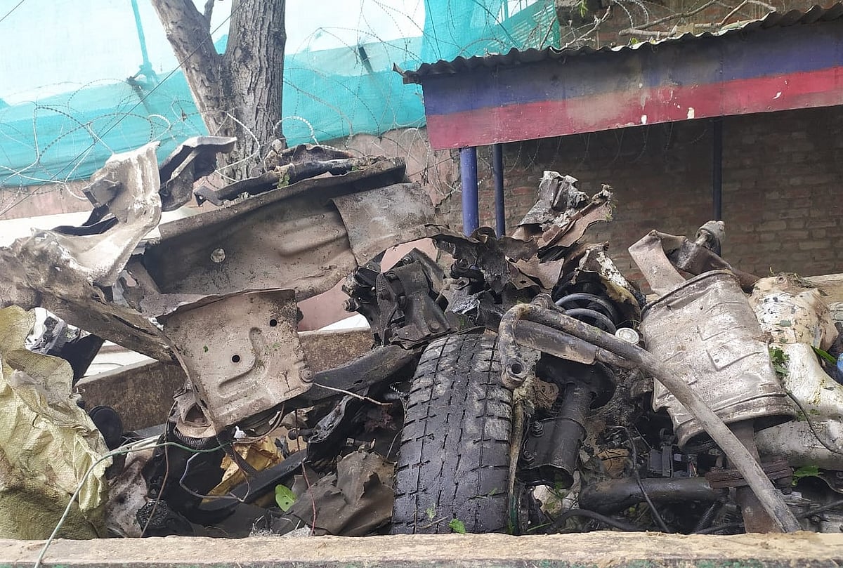 Pulwama-like tragedy averted in Kashmir, IED-laden car timely captured