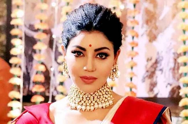 Debina recalls how her mother stitched Kajol’s ‘Baazigar’ outfit for her