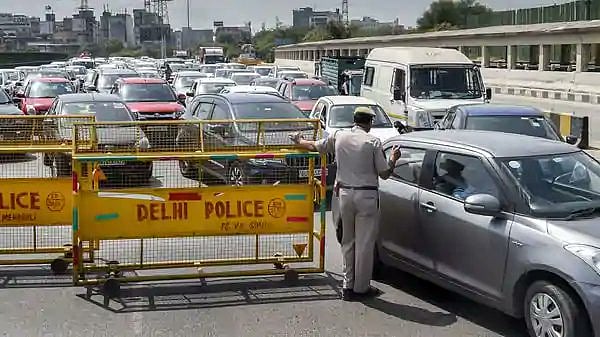 Chaos at Delhi-Gurugram border after state seals borders with national capital