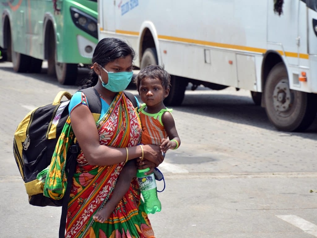 Migrant workers’ children thank ‘Hemant Soren Uncle’ after being flown back by Jharkhand Govt 