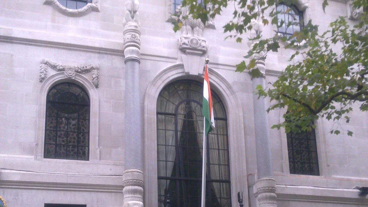  Revolving doors in India House  