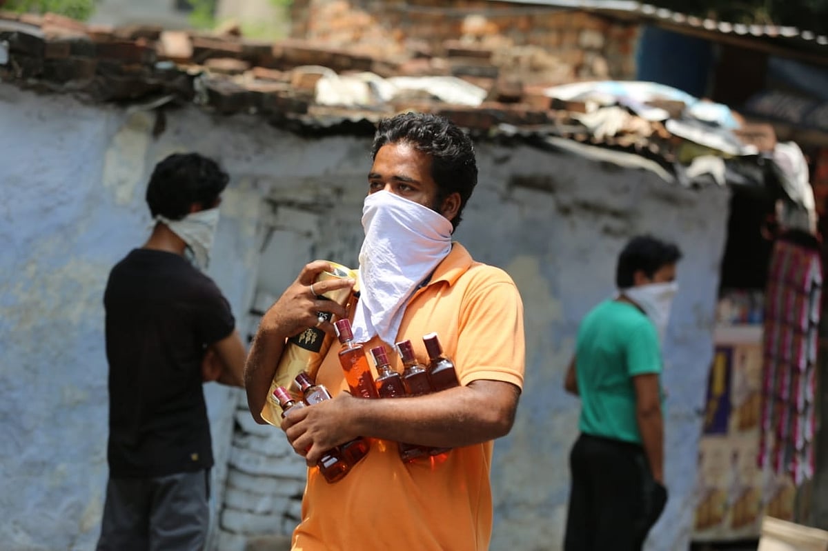Booze 70% costlier as Delhi slaps special corona fee  