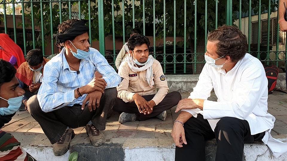 Rahul Gandhi meeting migrants unnerves the Modi govt, Delhi police takes poor workers into custody