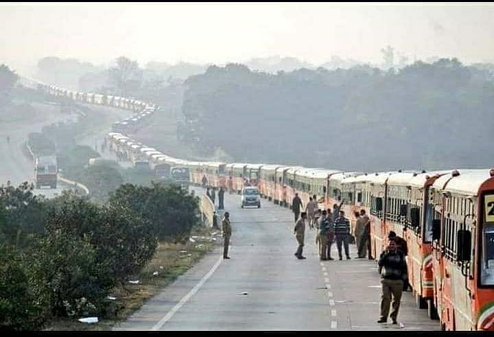 After Yogi govt’s dilly dallying tactics, buses to reach Noida, Ghaziabad by 5 pm, Congress tells state govt 