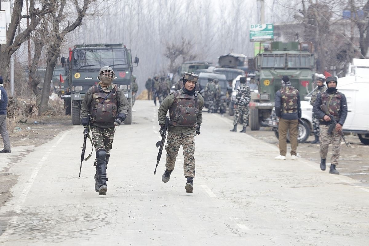 Explosives laden car was meant to target forces: IG Kashmir