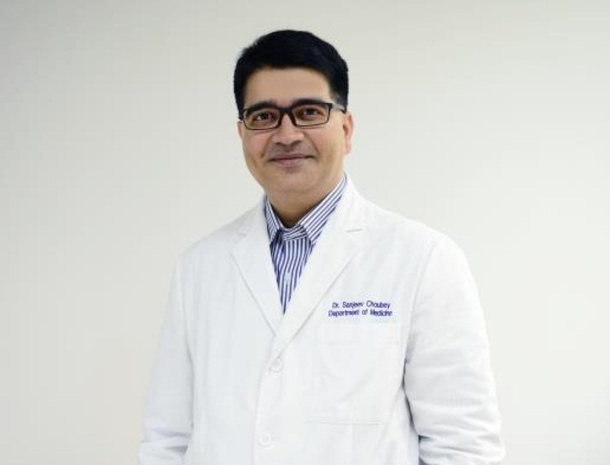 Combination of zinc, HCQ & azithromycin helps in recovery from COVID-19: Shanghai-based Indian Doctor
