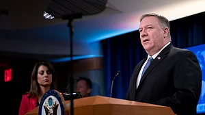 Breaking precedent, Pompeo supports Trump’s re-election bid