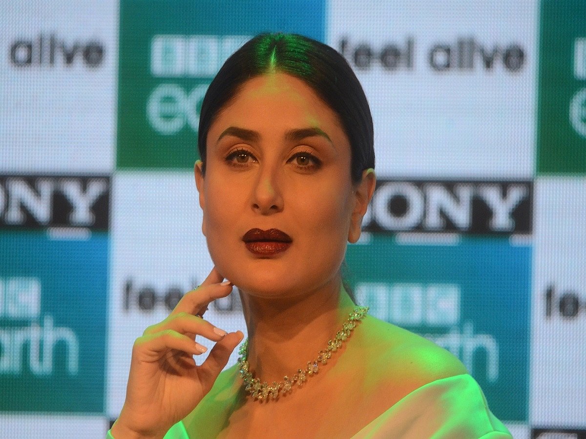 'Kareena is irreplaceable", debunking rumours of Pooja Hegde taking over
