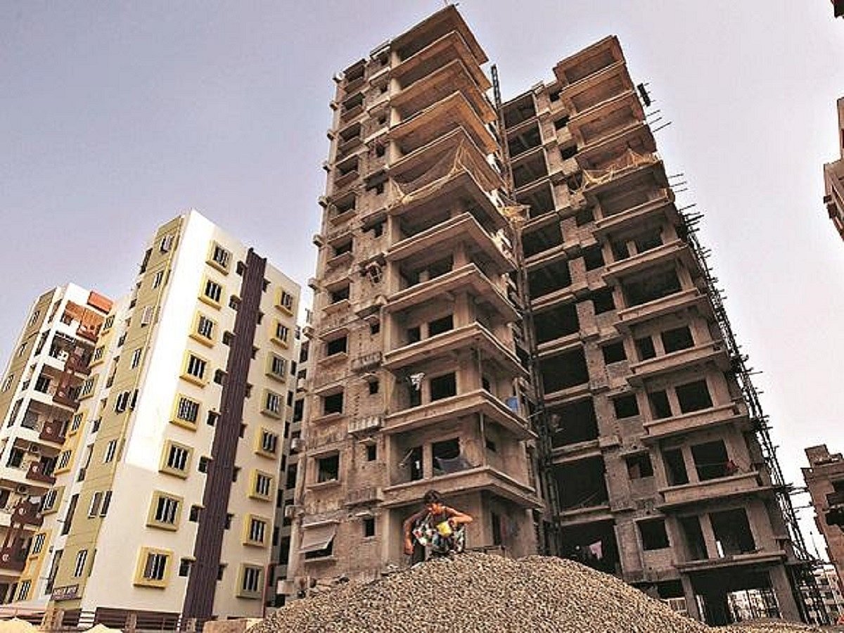 Release balance loan amount of Amrapali home buyers, SC to banks