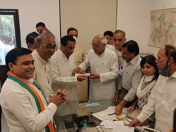 Madhya Pradesh: After ex-MP, former minister and BJP leader from Gwalior Balendu Shukla joins Congress